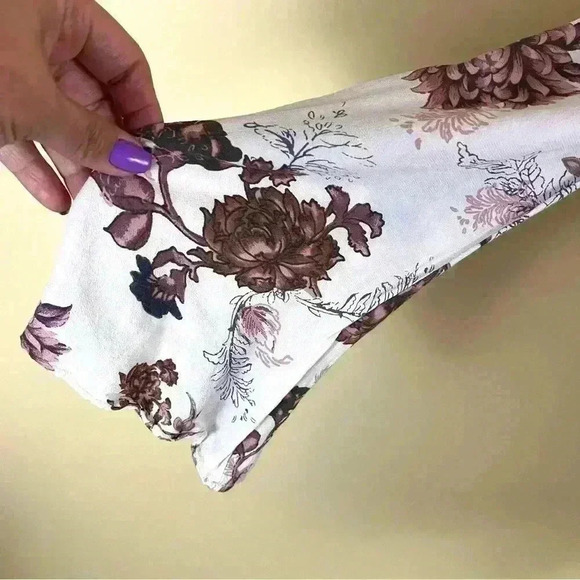 Free People Floral Rayon Cross Strap Bell Sleeve Shift Tunic Blouse Size XS - Picture 6 of 16